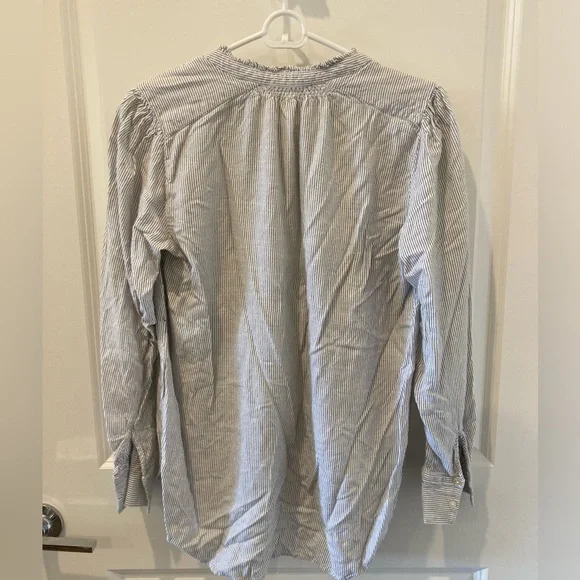 LOFT Women’s Top - Medium - Picture 2 of 5